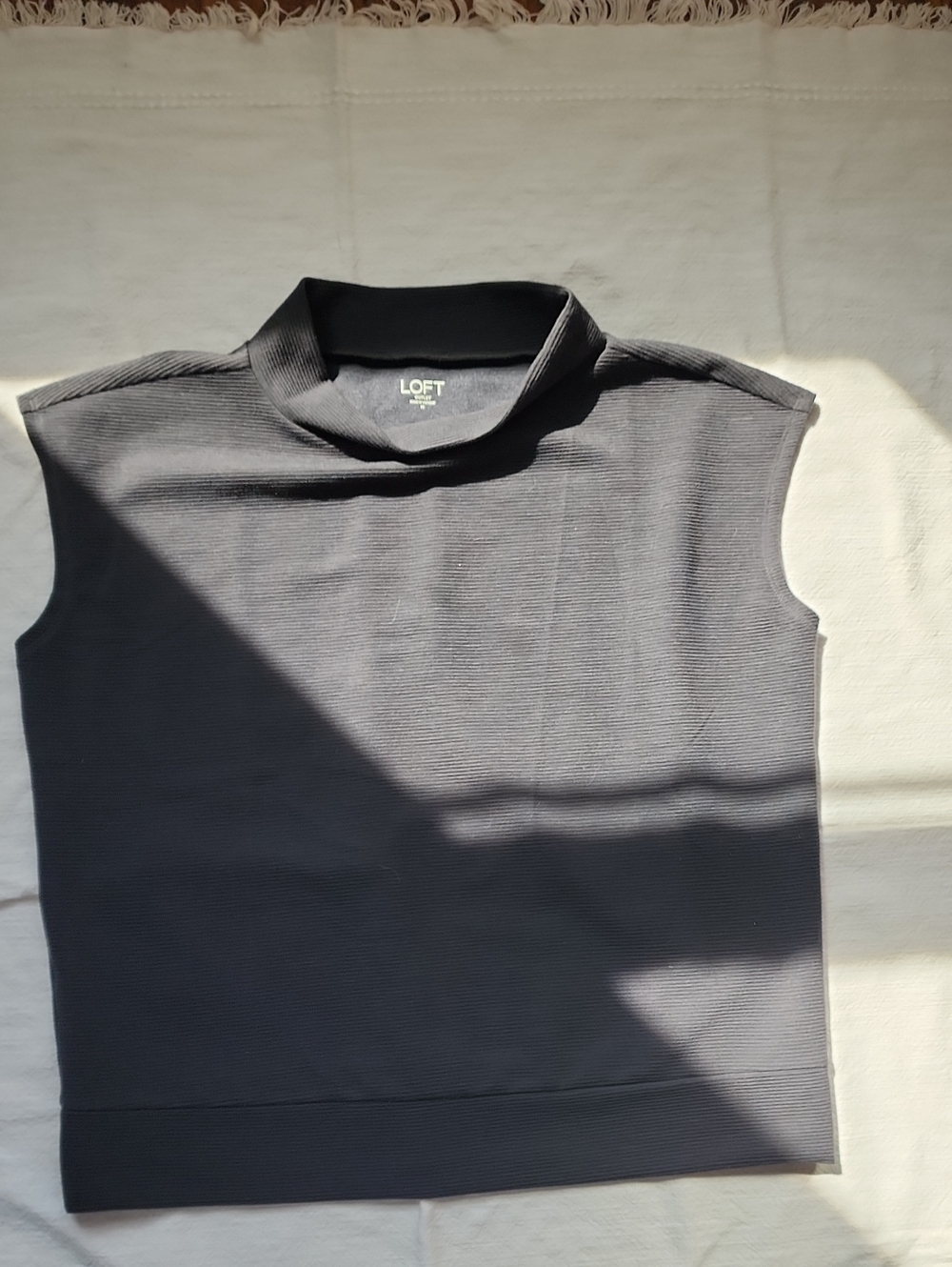 LOFT Men's Sleeveless Turtleneck Sweater - Charcoal